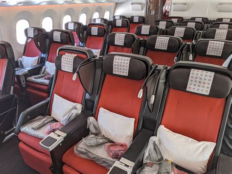 japan airlines premium economy seats